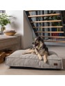 Chien sur le matelas pour chien gris clair en velours côtelé Designed by Lotte