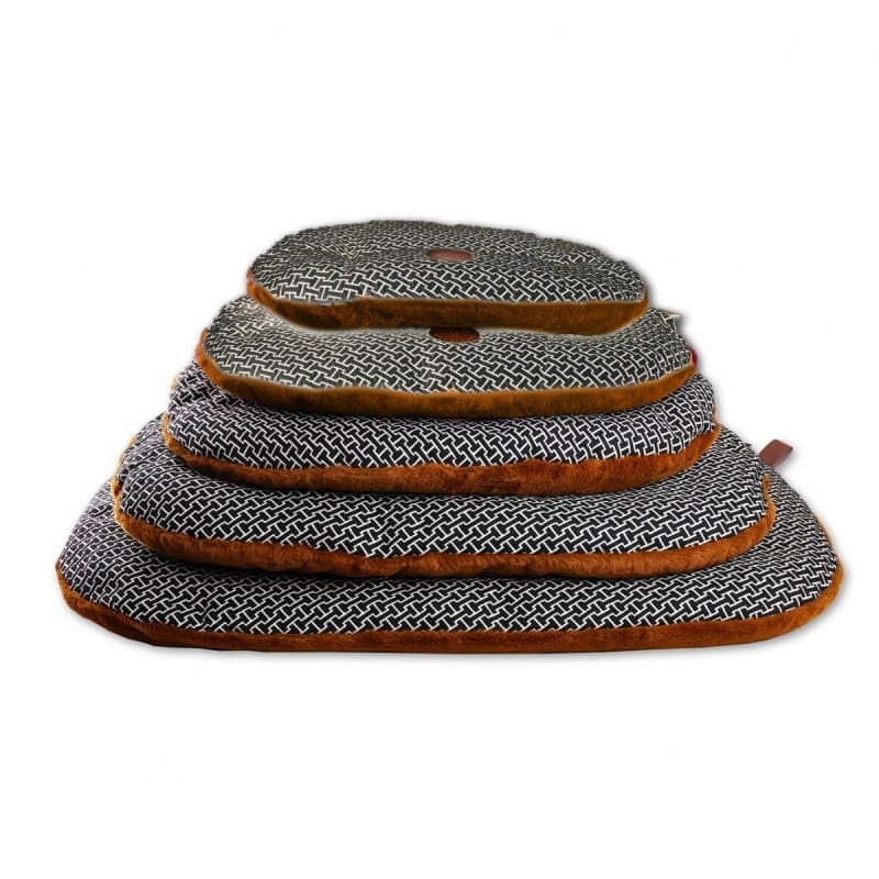 Coussin chien ovale marron collection Avenue Montaigne MARTIN SELLIER disponible en plusieurs tailles