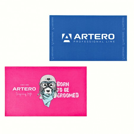 serviette en microfibre pour chien artero disponible en bleu ou rose