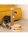 chat qui joue avec le Griffoir pour chat BOULIER INEZ Designed By Lotte