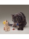 chat qui joue avec le jouet pour chat buzzy lama kong