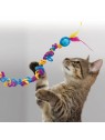 chat qui joue avec le jouet pour chat teaser loopz kong