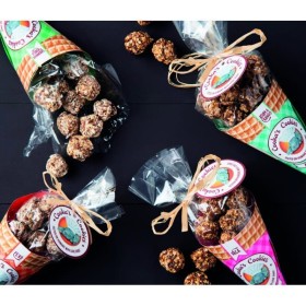 Les cornets de friandises pour chien Cooka's Cookies existent en différentes saveurs
