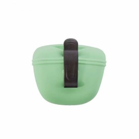 pochette à friandises pour chien verte en silicone MARTIN SELLIER avec pince d'attache à l'arrière