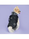 chien de dos avec le manteau pour chien noir avec harnais intégré Donavan Puppia