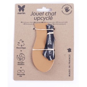 jouet pour chat upcyclé en cuir le poisson MARTIN SELLIER avec emballage