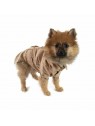 chien de profil portant le trench-coat pour chien beige claris Pinkaholic