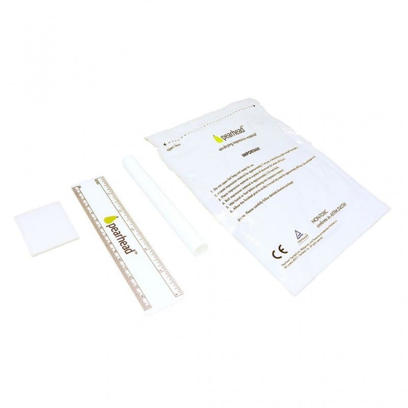 accessoires du double cadre chien blanc photo avec empreinte de patte en plâtre Pearhead