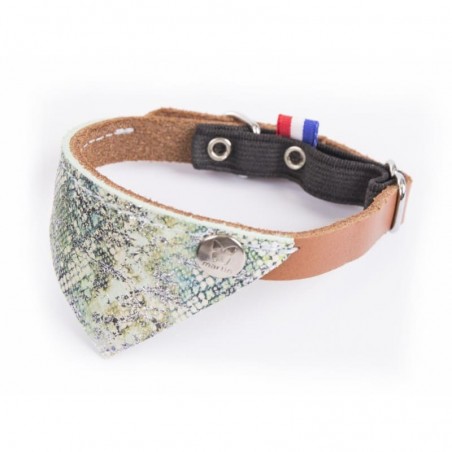 collier pour chat en cuir vert cognac avec bandana malibu martin sellier
