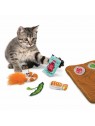 chat qui jouet avec le jouet pour chat pull a partz sushi KONG pièces amovibles