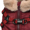 détail du harnais intégré du manteau pour chien bordeaux Donavan Puppia