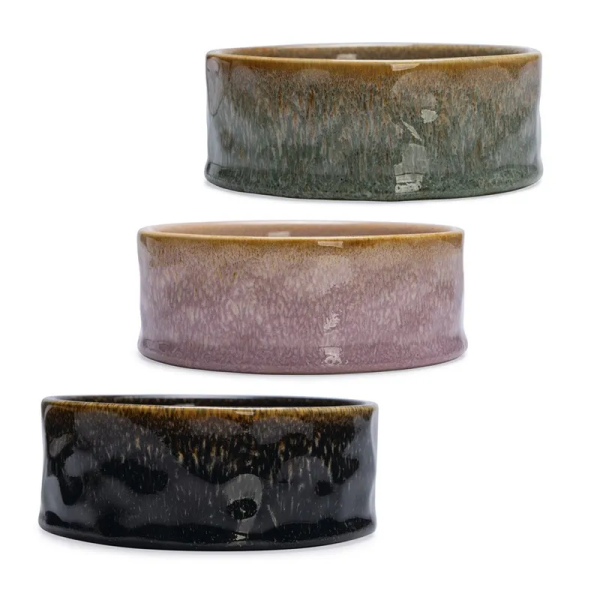 La gamelle pour chien en céramique rose JACE Designed by Lotte existe en noir ou vert