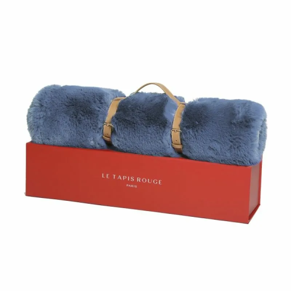 Tapis pour chat dubaï le tapis rouge paris livré dans une boîte