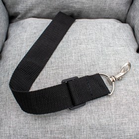 attache du fauteuil voiture pour chien safetravel Doogy