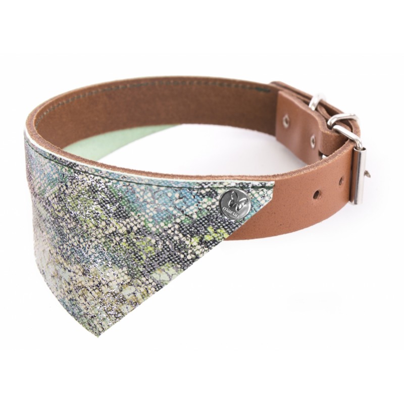 collier pour chien en cuir vert cognac avec bandana malibu martin sellier