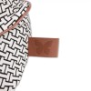 Corbeille chien rouge collection Avenue Montaigne MARTIN SELLIER avec logo de la marque en cuir
