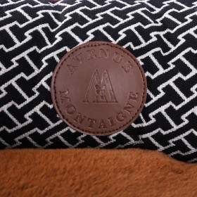 Corbeille chien marron collection Avenue Montaigne MARTIN SELLIER avec patch en cuir